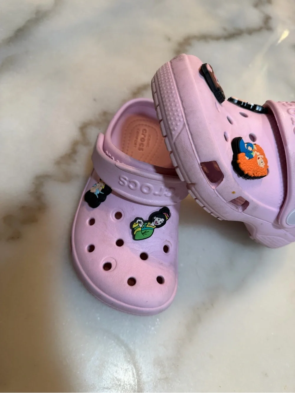 CROCS Kids Light Pink Classic Clog with Disney Princess Jibbitz
